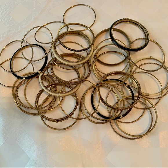 Amrita Singh bracelets - Picture 3 of 5